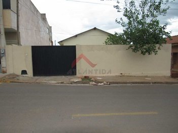 house em Rua Júlio Francisco dos Santos, Conjunto Habitacional Álvaro Gasparelli II - Andradina - SP