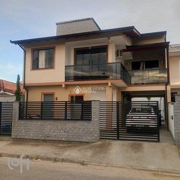 house em dos Dedaleiros, Madri - Palhoça - SC