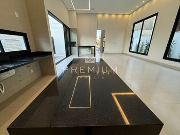 house em Avenida Vereador Carlito Cordeiro, Jardim Botânico - Uberlândia - MG