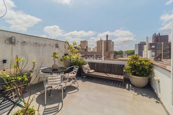 apartment em Rua Luzitana, Higienópolis - Porto Alegre - RS