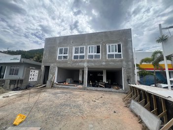 business em Governador Jorge Lacerda, Costeira do Pirajubaé - Florianópolis - SC