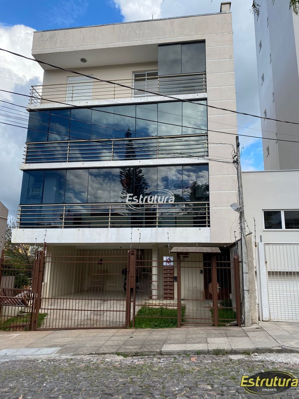 img23780968