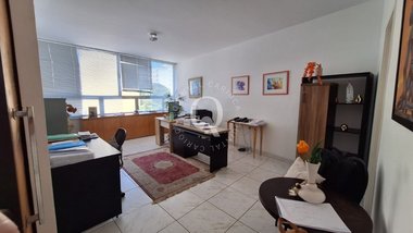 office em Rua Teotônio Regadas, Centro - Rio de Janeiro - RJ