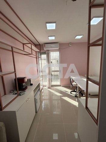 office em Rua Cristóvão Pereira, Passo da Areia - Porto Alegre - RS