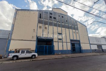 industrial em Rua Conselheiro Camargo, São Geraldo - Porto Alegre - RS