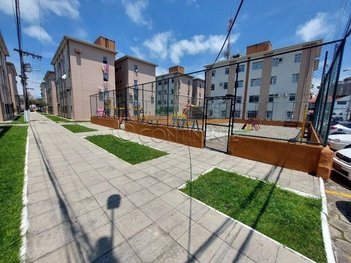 apartment em Rua Gerôncio Thives, Barreiros - São José - SC