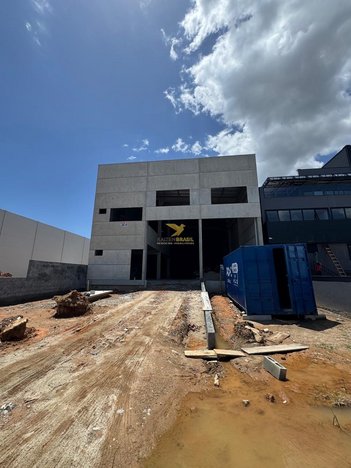 industrial em Avenida do Comércio, Pachecos - Palhoça - SC