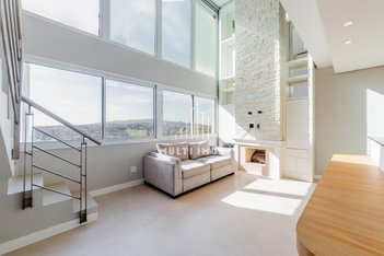 apartment em Rua Valdir Antônio Lopes, Três Figueiras - Porto Alegre - RS