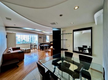 apartment em Rua Guaraiúva, Cidade Monções - São Paulo - SP