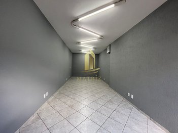 industrial em Rua Antônio Rosa, Jardim Riviera - Franca - SP