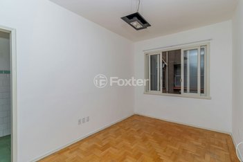 apartment em Rua Demétrio Ribeiro, Centro Histórico - Porto Alegre - RS