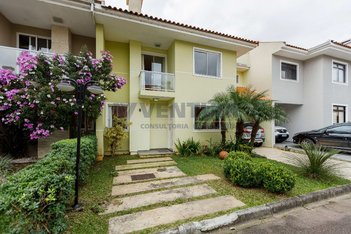 house em Rua Scharfemberg de Quadros, Centro - São José dos Pinhais - PR
