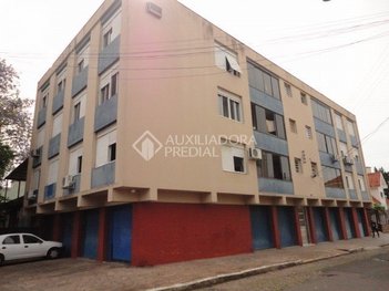 apartment em Rua Cristóvão Pereira, Passo da Areia - Porto Alegre - RS