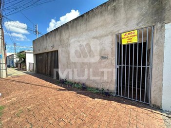 house em Avenida Belo Horizonte, Osvaldo Rezende - Uberlândia - MG