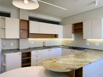 apartment em Rua Prefeito Hugo Cabral, Centro - Londrina - PR