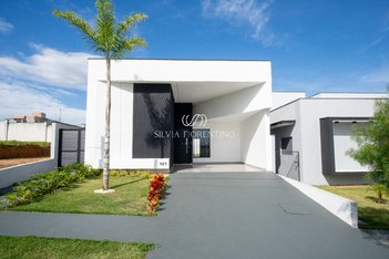 house em Avenida Bandeirantes, Residencial Sítio Santo Antônio - Taubaté - SP