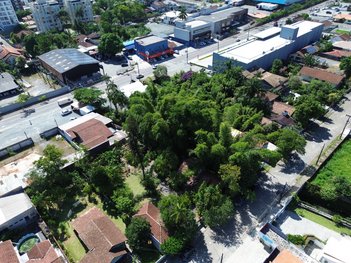 land_lot em Rua Karl Kumlehn, América - Joinville - SC