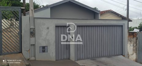 house em Rua Dinorah Colino de Barros, Vila Casa Branca - Botucatu - SP