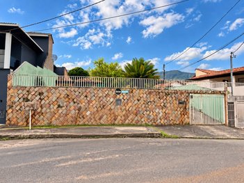 house em Rua da Guaíra, Siderurgia - Ouro Branco - MG