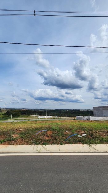land_lot em Rua Rondinella, Condomínio Vinhas - Senador Canedo - GO