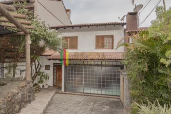 house em Rua Cachoeira, Nonoai - Porto Alegre - RS