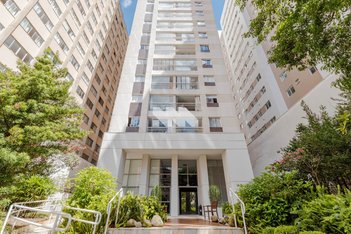 apartment em Rua Doutor Pedrosa, Centro - Curitiba - PR