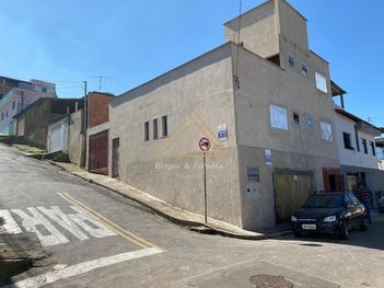 house em Rua Califórnia, Vila Barcelona - Varginha - MG