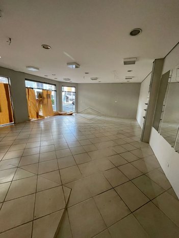 business em Rua Primeiro de Março, Centro - Barra Bonita - SP