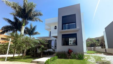 house em Luiz Boiteux Piazza, Cachoeira do Bom Jesus - Florianópolis - SC