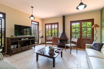 house em Rua João Baptista Villanova Artigas, Jardim Indaiá - Embu das Artes - SP