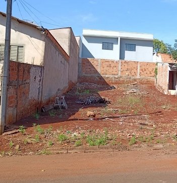 land_lot em Rua Lino Sachetin, Conjunto Habitacional João Paz - Londrina - PR