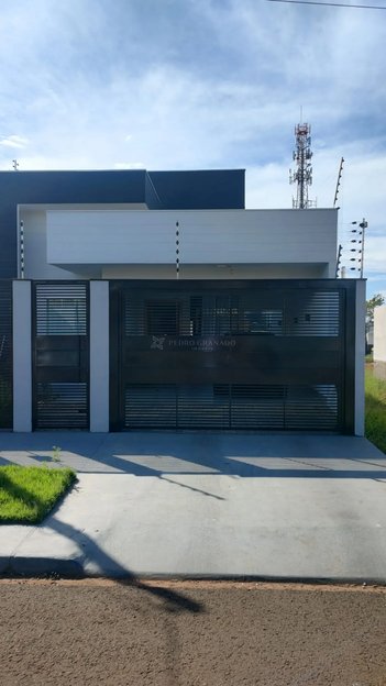 house em Rua Pioneiro Carlos Poppi, Bom Jardim - Maringá - PR