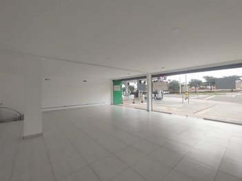 commercial_building em Avenida Luiz Pereira Leite, Água Branca - Piracicaba - SP