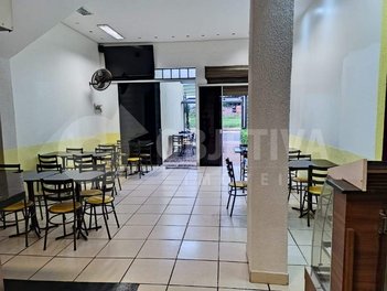 business em Avenida Santos Reis, Morumbi - Uberlândia - MG