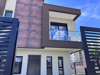 house em Rua José Raksa, Capão Raso - Curitiba - PR