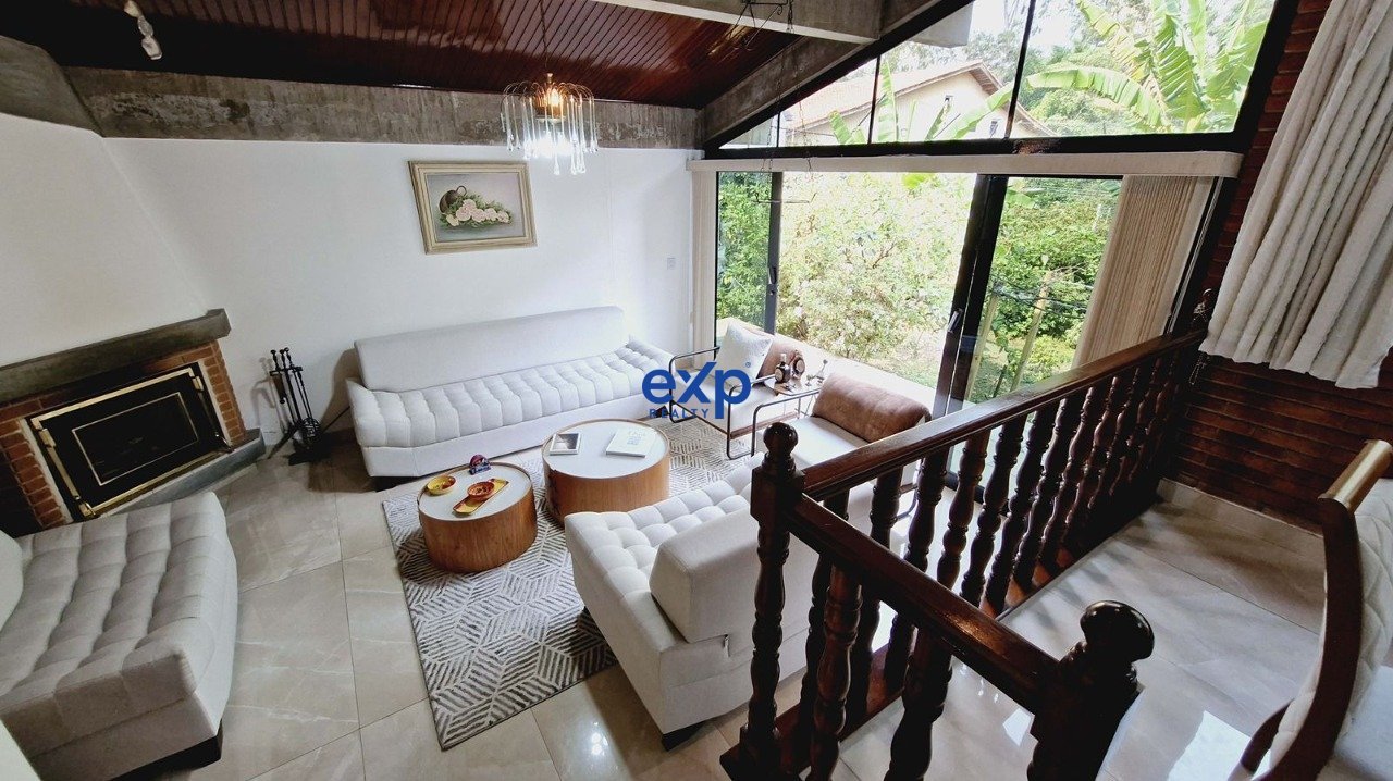 WhatsApp Image 2025-04-01 at 16.14