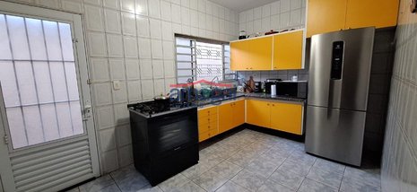house em Avenida Roberto Lopes Leal, Jardim Santa Maria - Jacareí - SP