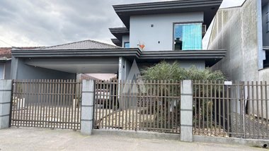 house em Rua Francisco Rodrigues Miranda, Espinheiros - Joinville - SC