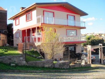 house em Isidoro Adami, Pioneiro - Caxias do Sul - RS