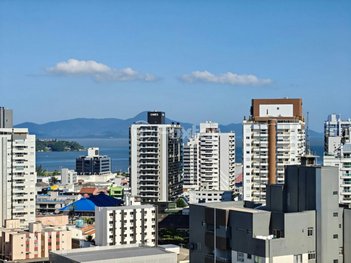 apartment em Avenida Salvador Di Bernardi, Campinas - São José - SC