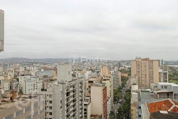 apartment em Rua Duque de Caxias, Centro Histórico - Porto Alegre - RS