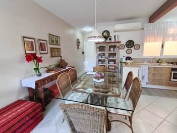 apartment em Rua Professor Manoel do Lago Almeida, Jurerê - Florianópolis - SC