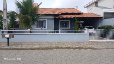 house em Rua Biguá, Balneário Piçarras - Balneário Piçarras - SC