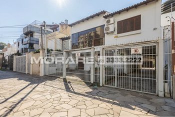 house em Rua Luzitana, Higienópolis - Porto Alegre - RS