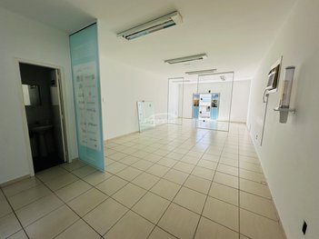 office em Rua Coronel Aristiliano Ramos, Centro - Gaspar - SC