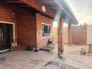 house em Rua Ângela Maria Ferreira e Santos, Barranco Alto - Caraguatatuba - SP
