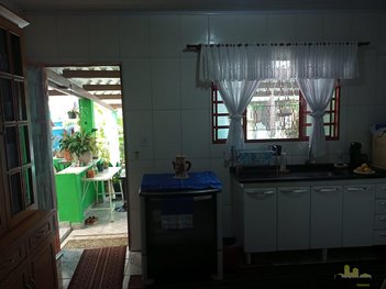 house em Avenida Walter Disney, Conjunto São Benedito - Jacareí - SP