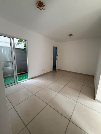apartment em Estrada dos Bandeirantes, Vargem Grande - Rio de Janeiro - RJ