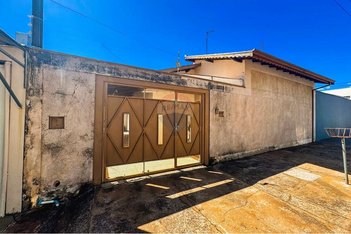 house em Avenida João Baptista Carnietto, Jardim Continental - Botucatu - SP