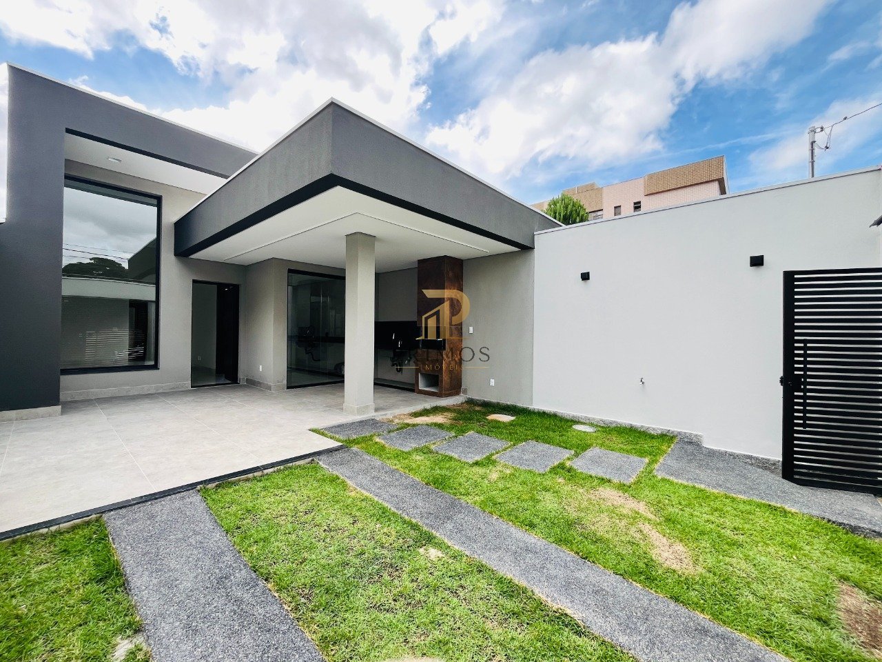 Casa com 3 quartos — Santa Amélia, Belo Horizonte